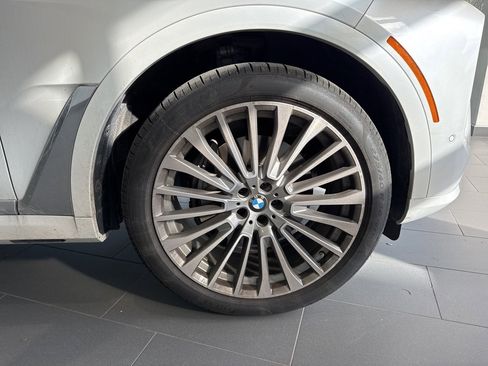 Certified 2025 BMW X7 xDrive40i w/ Premium Package image 49