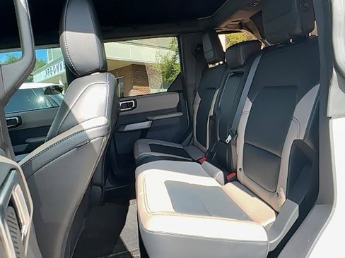 Used 2022 Ford Bronco Wildtrak image 12