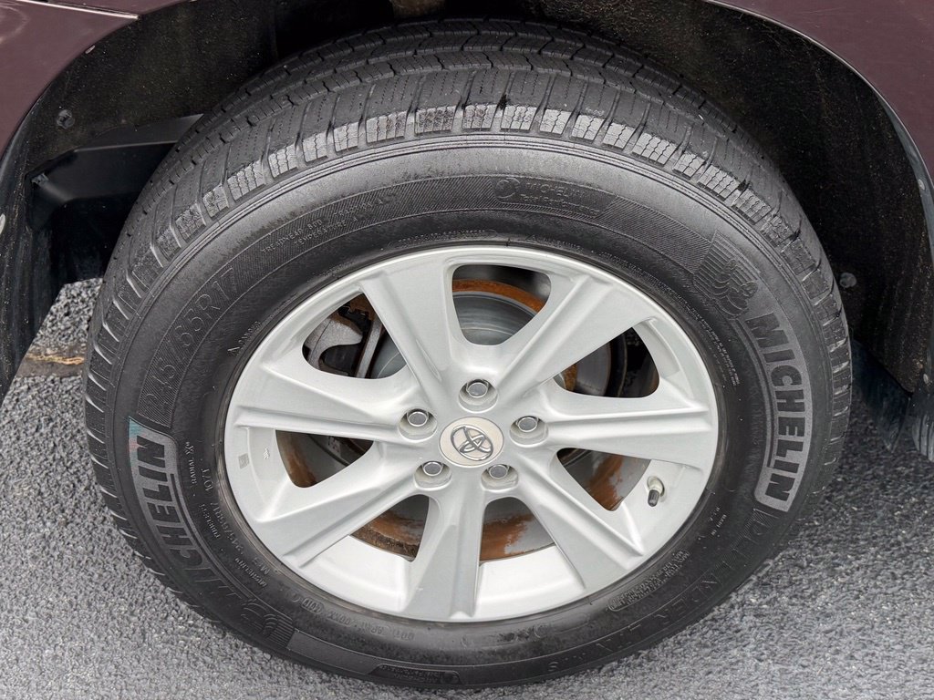 Used 2013 Toyota Highlander SE AWD/4WD image 38