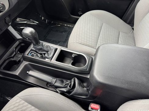 Certified 2021 Toyota Tacoma SR AWD/4WD image 26