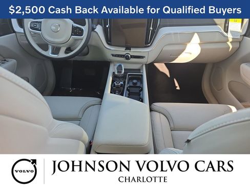 New 2026 Volvo XC60 B5 Ultra w/ Protection Package Premier image 9