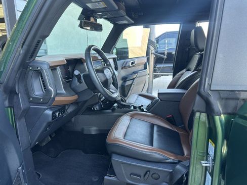 Used 2024 Ford Bronco Outer Banks image 15
