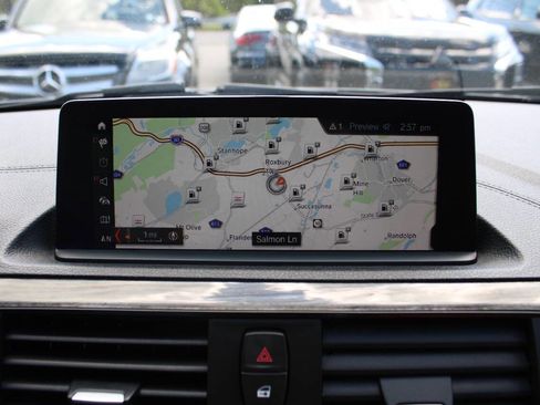 Used 2018 BMW 230i xDrive Convertible AWD/4WD image 33