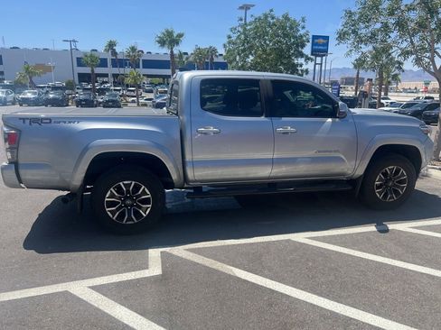 Used 2022 Toyota Tacoma TRD Sport w/ Technology Package RWD image 10