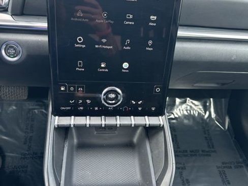 Used 2025 GMC Terrain Elevation image 23