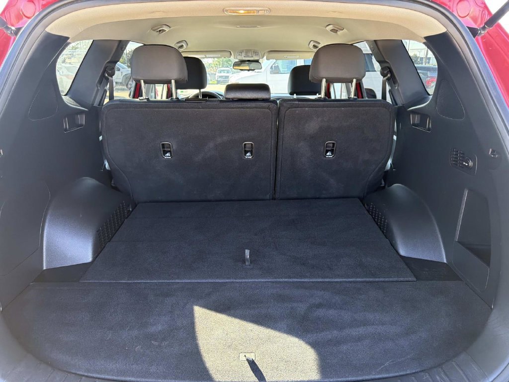 Used 2020 Hyundai Santa Fe SEL FWD image 9