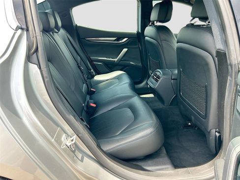 Used 2017 Maserati Ghibli RWD image 28