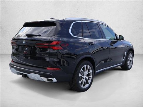 Used 2026 BMW X5 xDrive40i w/ Premium Package AWD/4WD image 2