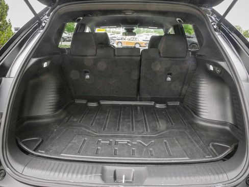 Certified 2025 Honda HR-V Sport image 30