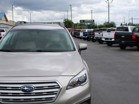 Used 2015 Subaru Outback 2.5i Limited AWD/4WD image 11