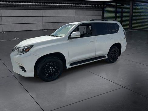 Certified 2023 Lexus GX 460 w/ Black Line Special Edition AWD/4WD image 4