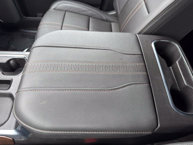 Used 2024 Chevrolet Silverado 1500 High Country w/ Technology Package AWD/4WD image 20
