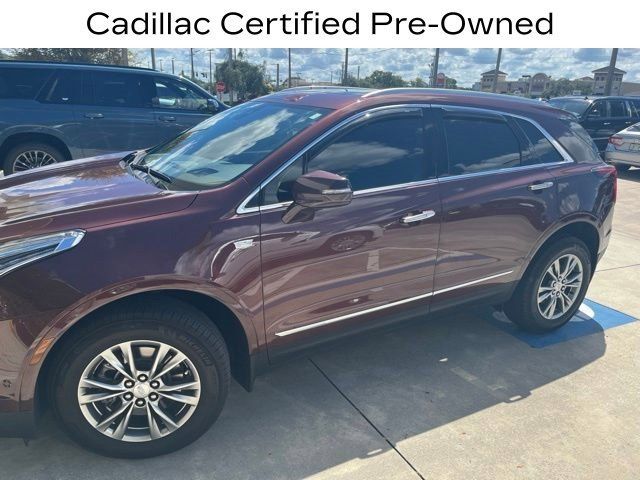 Used 2022 Cadillac XT5 Premium Luxury w/ Technology Package FWD image 2