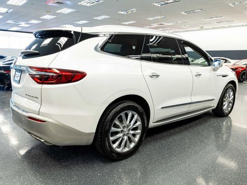 Used 2019 Buick Enclave Premium w/ Experience Buick Package image 6