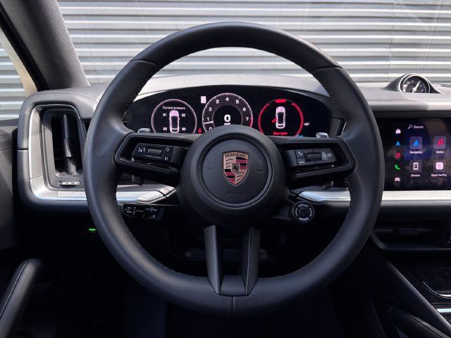 Certified 2026 Porsche Cayenne S AWD/4WD image 14