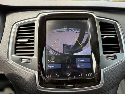 Used 2019 Volvo XC90 T6 Momentum image 30
