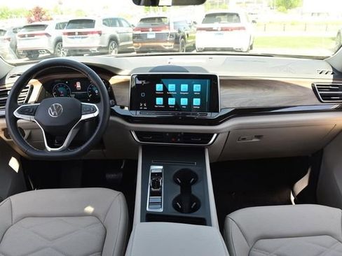 New 2026 Volkswagen Atlas SE AWD/4WD image 7