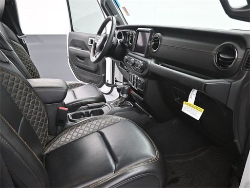 Used 2023 Jeep Gladiator Overland image 27