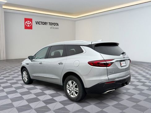 Used 2021 Buick Enclave Essence w/ Sound and Sites Package image 8