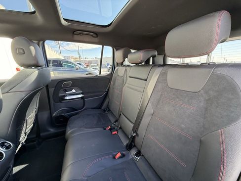 Used 2024 Mercedes-Benz GLB 250 image 8