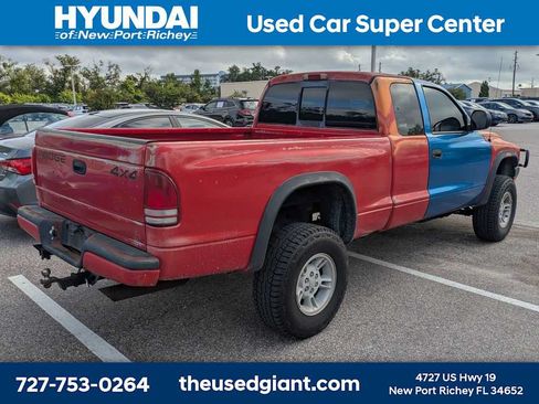 Used 1997 Dodge Dakota 4x4 Club Cab image 2