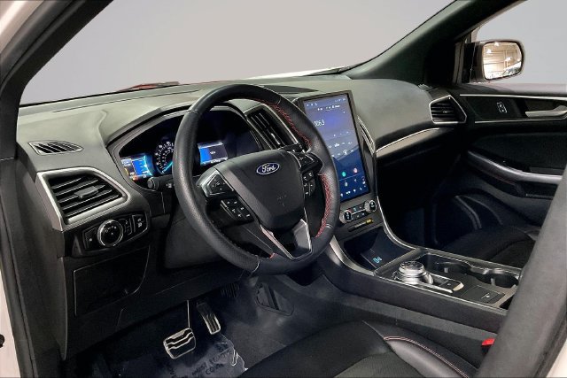 Used 2024 Ford Edge ST-Line AWD/4WD image 16