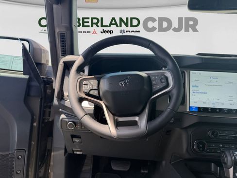 Used 2026 Ford Bronco Outer Banks AWD/4WD image 14