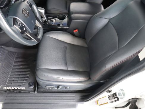 Used 2019 Toyota 4Runner TRD Off-Road Premium AWD/4WD image 43