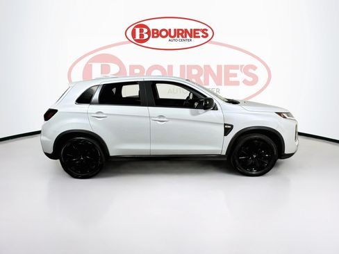 Used 2025 Mitsubishi Outlander Sport LE AWD/4WD image 9
