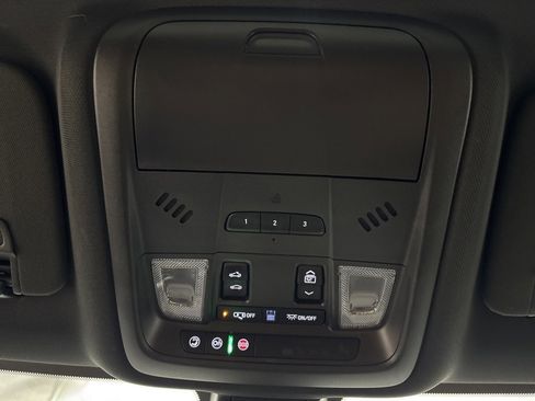 Used 2023 Chevrolet Blazer Premier w/ Driver Confidence II Package image 19