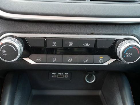 Used 2019 Nissan Altima 2.5 SR FWD image 30