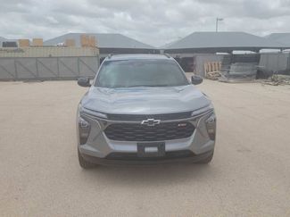 Used 2025 Chevrolet Trax RS w/ Sunroof Package FWD video 3
