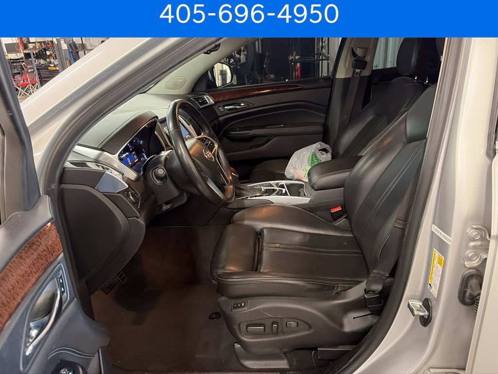 Used 2016 Cadillac SRX Luxury AWD/4WD image 4