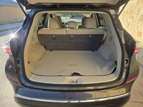 Used 2016 Nissan Murano S w/ Navigation Package image 17