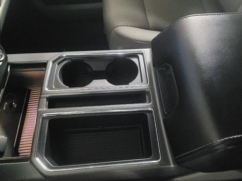 Used 2015 Ford F150 XLT w/ Equipment Group 302A Luxury image 26