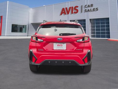 Used 2025 Subaru Crosstrek 2.5i Premium AWD/4WD image 7
