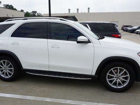 Used 2024 Mercedes-Benz GLE 350 4MATIC image 4