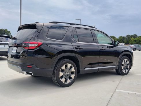 New 2026 Honda Pilot Elite image 5