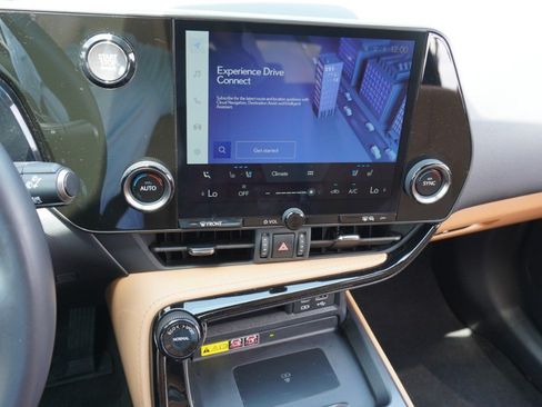 Certified 2024 Lexus NX 250 FWD image 16