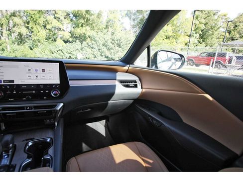 Used 2024 Lexus RX 350 Premium Plus w/ Convenience Package FWD image 8