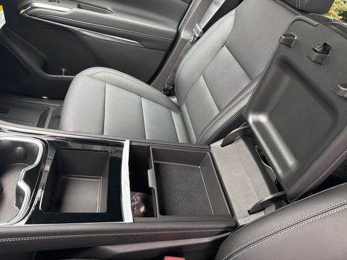 New 2026 Chevrolet Traverse LT image 16