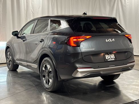 Certified 2026 Kia Sportage LX FWD image 9