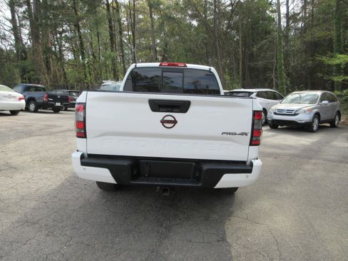 Used 2022 Nissan Frontier PRO-4X w/ Pro-4X Premium Package image 7