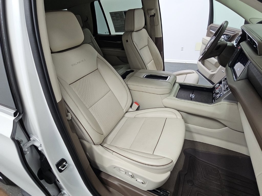 Used 2023 GMC Yukon Denali w/ Max Trailering Package RWD image 46