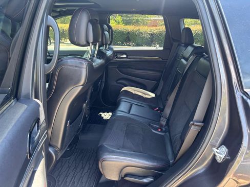 Used 2019 Jeep Grand Cherokee Trailhawk AWD/4WD image 21