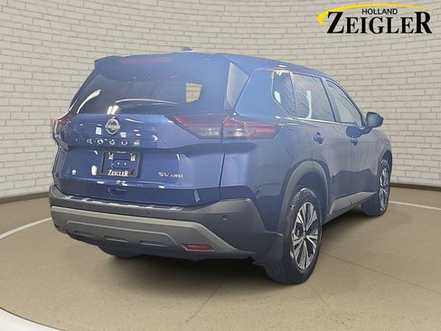 Certified 2023 Nissan Rogue SV AWD/4WD image 5