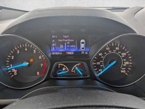 Used 2017 Ford Escape SE w/ Equipment Group 201A FWD image 12
