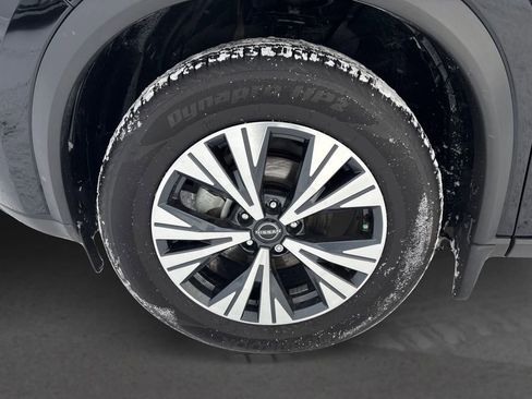 Used 2023 Nissan Rogue SV w/ SV Premium B Package image 12