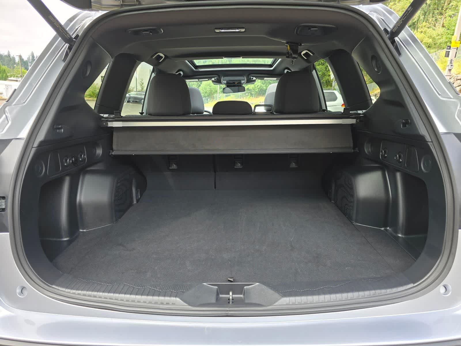 Certified 2025 Subaru Forester Premium AWD/4WD image 31