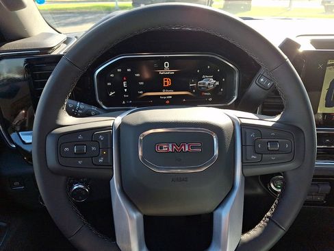 New 2026 GMC Sierra 1500 SLE image 14